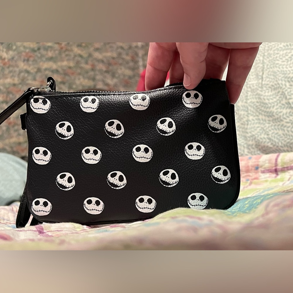 Nightmare Before Christmas Wristlet - Picture 3 of 6